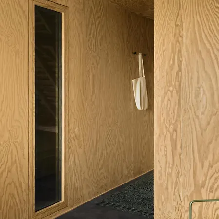 I-am-escape - Ein 700 000m2 Life Work Retreat Im Herzen Europas. Holiday home Guldendorf