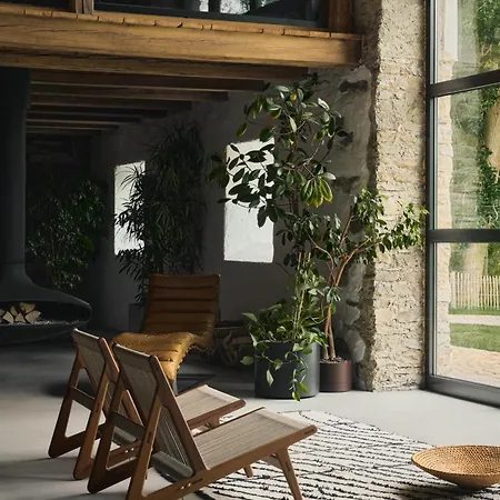 I-am-escape - Ein 700 000m2 Life Work Retreat Im Herzen Europas. Holiday home